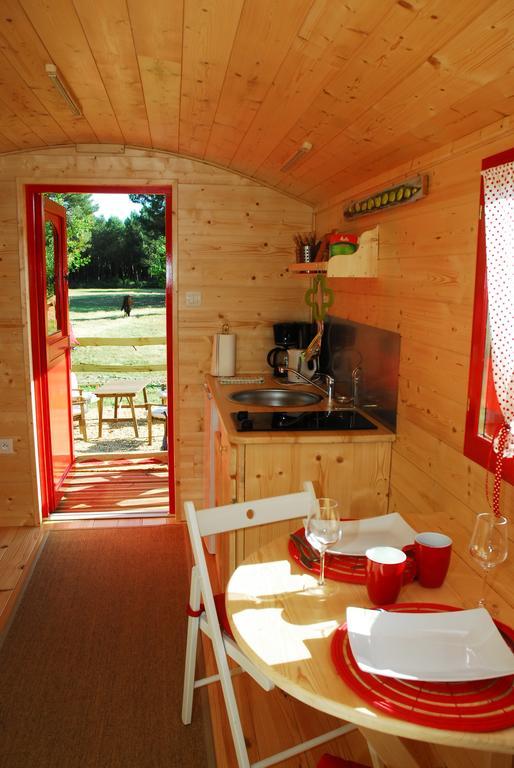 Gypsy Nature B&B Jumelles  Rum bild